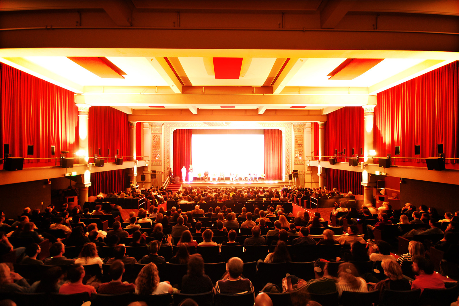 SIFF audiences at the Egyptian Theatre await the Fly Filmmaking Challenge program 